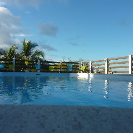 La Pointe Au Corail Bed & Breakfast Sainte-Rose Bagian luar foto