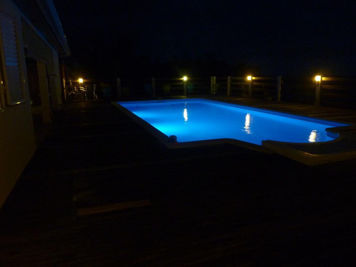 La Pointe Au Corail Bed & Breakfast Sainte-Rose Bagian luar foto